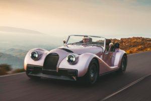 Photo d'une morgan supersport sur la route