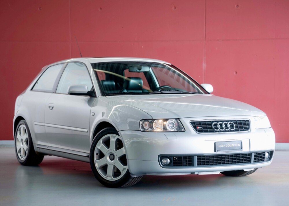 AUDI S3 quattro (1 owner, 100% original)