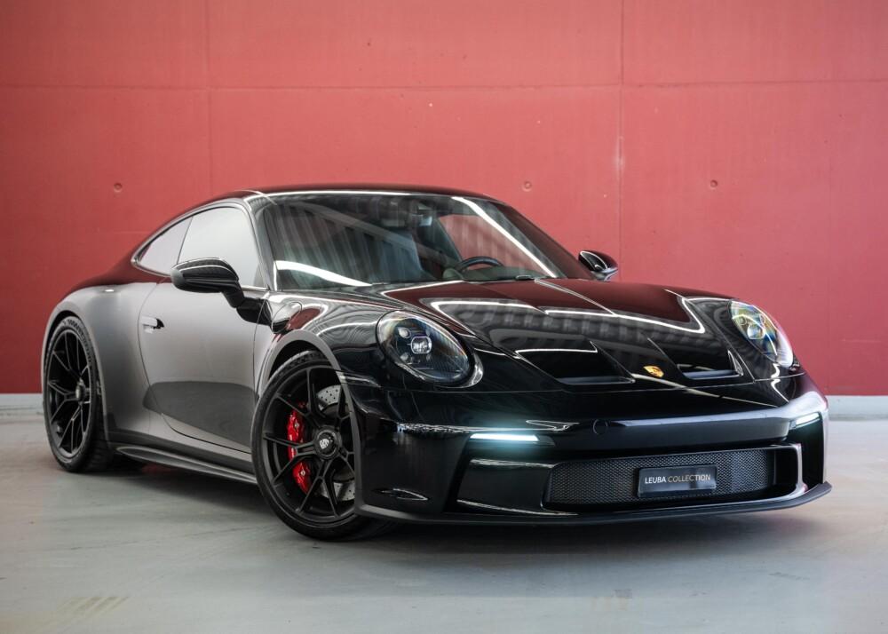 PORSCHE 911 GT3 Touring (spendid condition, manual transmission, no track)