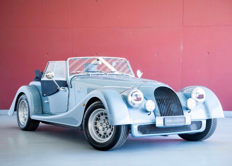 MORGAN PLUS FOUR 2.0 (New Swiss executive car, manual transmission, not registered, very low mileage)