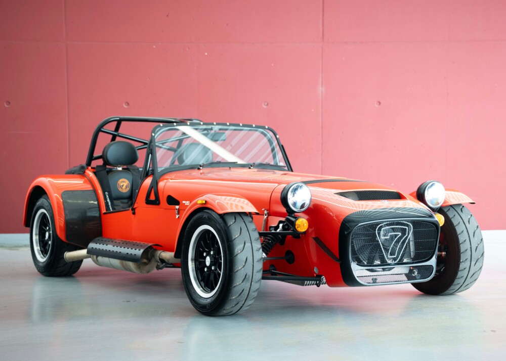 CATERHAM SEVEN 340R SV (MY26, Swiss new car, Arancio Argos paint, Signature seats, 24-month factory warranty, delivery March 27)