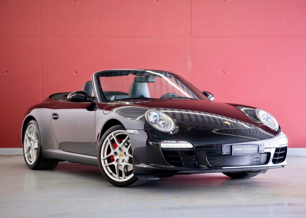 PORSCHE 911 Cabrio Carrera S (2nd hand, manual transmission, fantastic condition, low mileage, Porsche Exclusive options) – SOLD !