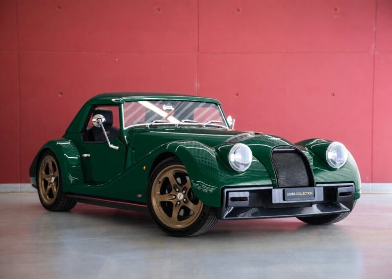 MORGAN Supersport 400 Bespoke (New Swiss car, Morgan Sport Green paint, 36-month warranty, delivery February 27)