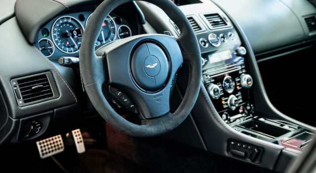ASTON MARTIN V12 Vantage 5.9 S
