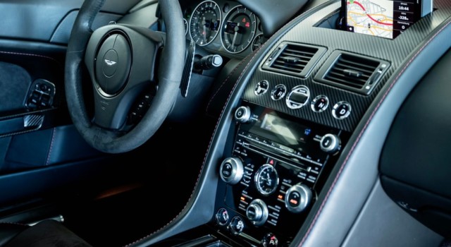 ASTON MARTIN V12 Vantage 5.9 S