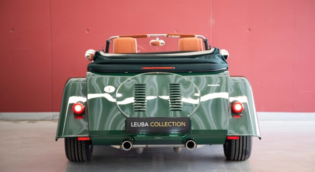 MORGAN 4/4 Plus Four 2.0 Bespoke (Model Year 26, Swiss new car, one-of-a-kind configuration, Porsche Irish Green, 30-month factory warranty)