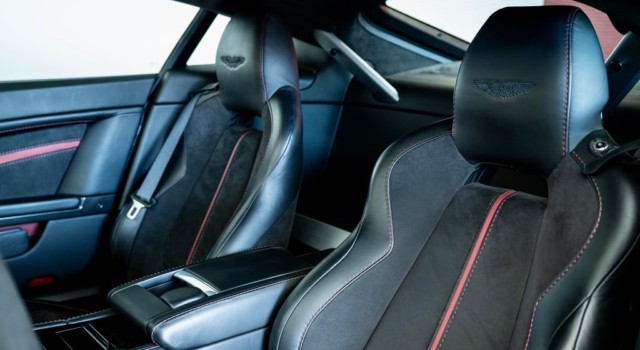 ASTON MARTIN V12 Vantage 5.9 S