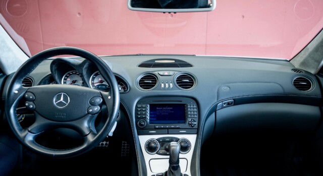 MERCEDES-BENZ SL 65 AMG (2nd hand, 100% original, stunning condition, full Mercedes history)