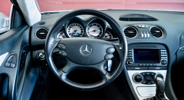 MERCEDES-BENZ SL 65 AMG (2nd hand, 100% original, stunning condition, full Mercedes history)