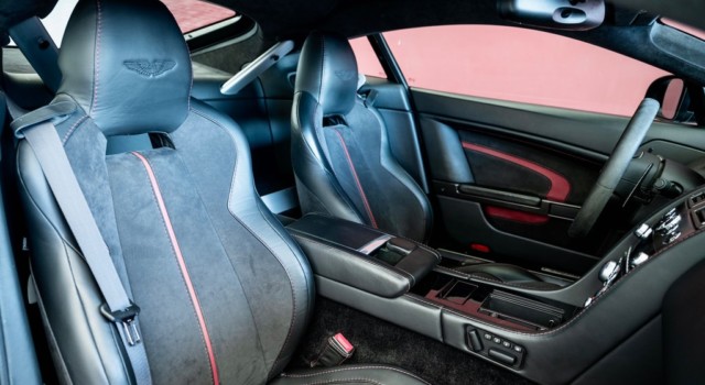 ASTON MARTIN V12 Vantage 5.9 S