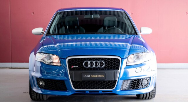 AUDI RS4 4.2 V8 quattro