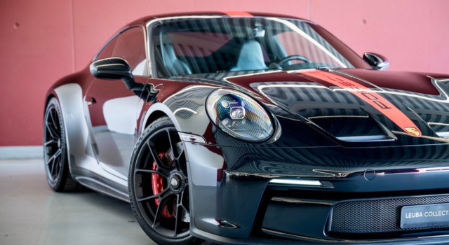PORSCHE 911 GT3 Touring