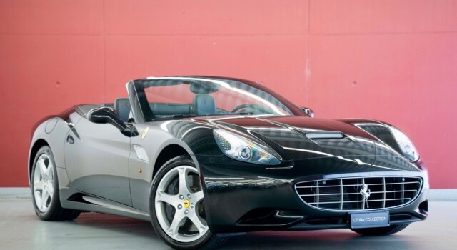 FERRARI CALIFORNIA 4.3 V8 (2nd hand, Swiss model, 100% original, full Ferrari service history)
