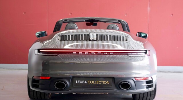 PORSCHE 911 Carrera 4 Cabriolet PDK Exclusive Manufaktur (1 owner, like new)