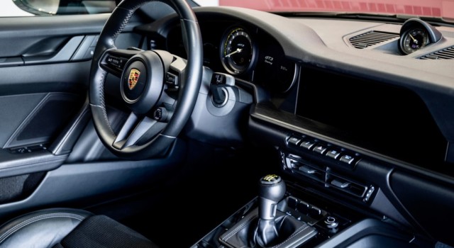 PORSCHE 911 GT3 Touring