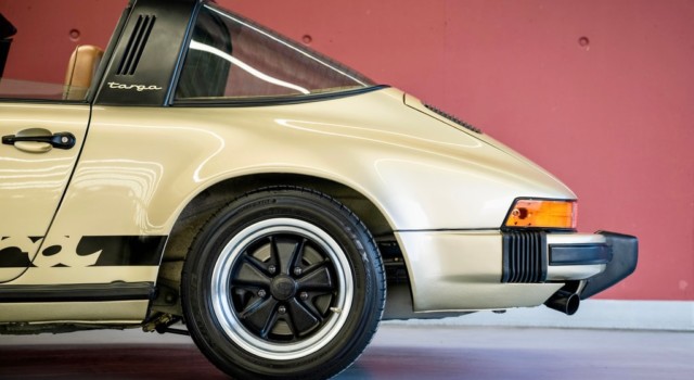PORSCHE 911 Carrera 3.0 Targa
