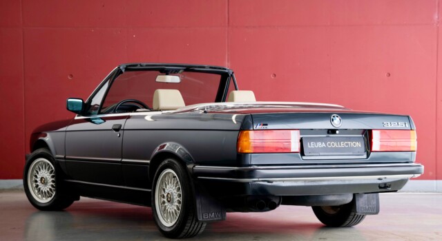 BMW 325 i E30 Cabrio (1st hand Swiss car, fully documented, never restored, 1st paint)