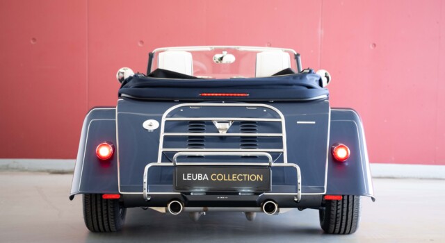 MORGAN 4/4 Plus Four 2.0 Bespoke (anno di produzione 26, auto nuova svizzera, configurazione unica, blu prussiano metallizzato Porsche, garanzia di 30 mesi)