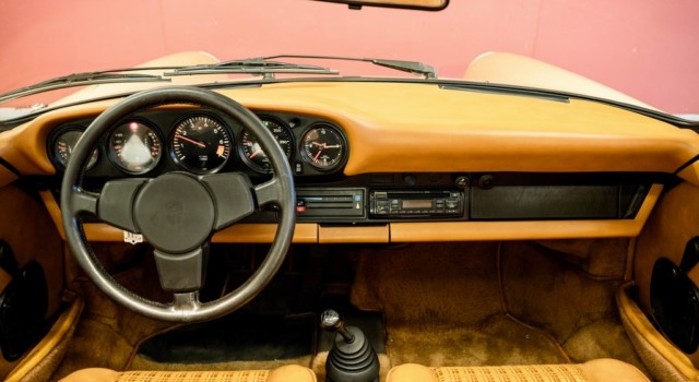PORSCHE 911 Carrera 3.0 Targa