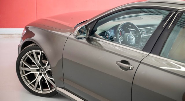 AUDI RS6 Avant 4.0 TFSI V8 performance quattro