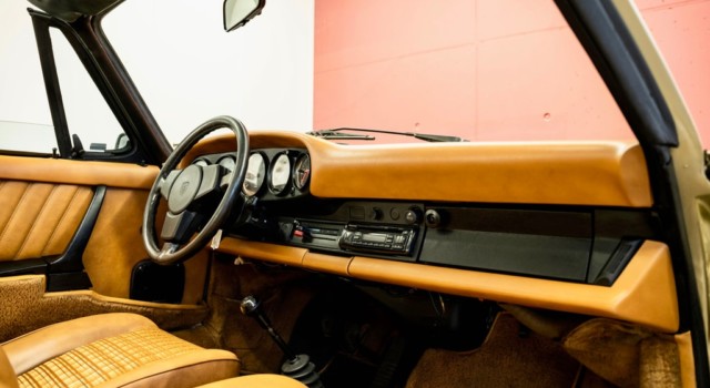 PORSCHE 911 Carrera 3.0 Targa