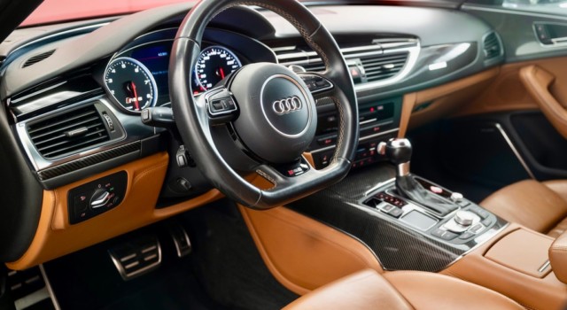 AUDI RS6 Avant 4.0 TFSI V8 performance quattro