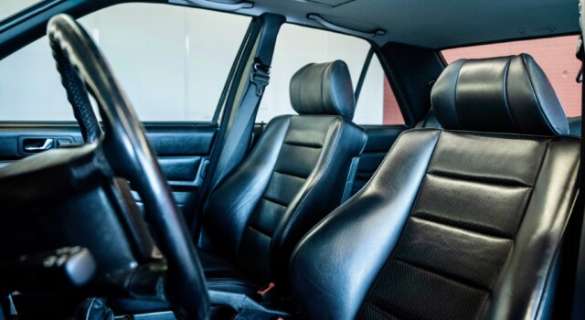 MERCEDES-BENZ 190 E 2.3-16 (Swiss car, 2nd hand, 1st paint)