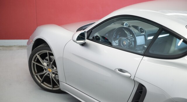 PORSCHE 718-boxster-cayman 718 Cayman 2.0 PDK (German car, fantastic condition, Porsche Approved warranty)