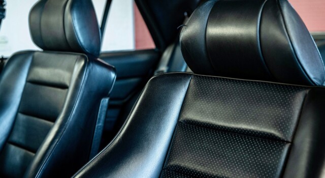 MERCEDES-BENZ 190 E 2.3-16 (Swiss car, 2nd hand, 1st paint)