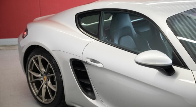 PORSCHE 718-boxster-cayman 718 Cayman 2.0 PDK (German car, fantastic condition, Porsche Approved warranty)
