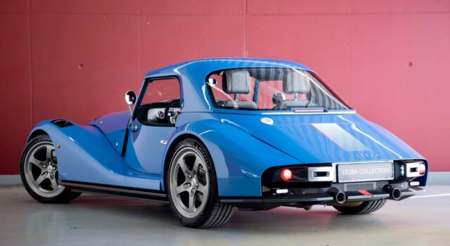 MORGAN PLUS SIX Supersport 400 (New Swiss Executive car, not registered, special paint Yas Marina Blue, 30-month factory warranty)
