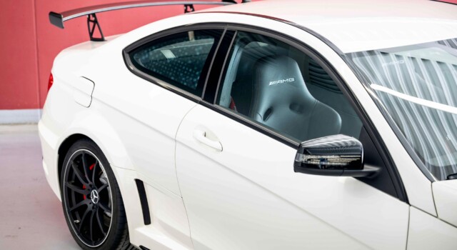 MERCEDES-BENZ C 63 AMG C 63 Coupé AMG Black Series (1st hand, 1st paint, Bucket seats, Aerodynamic Package)