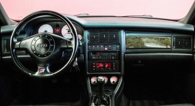 AUDI RS2 80 Avant