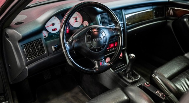 AUDI RS2 80 Avant