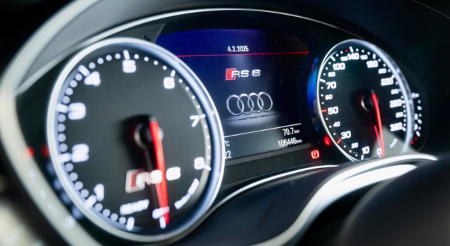 AUDI RS6 Avant 4.0 TFSI V8 performance quattro