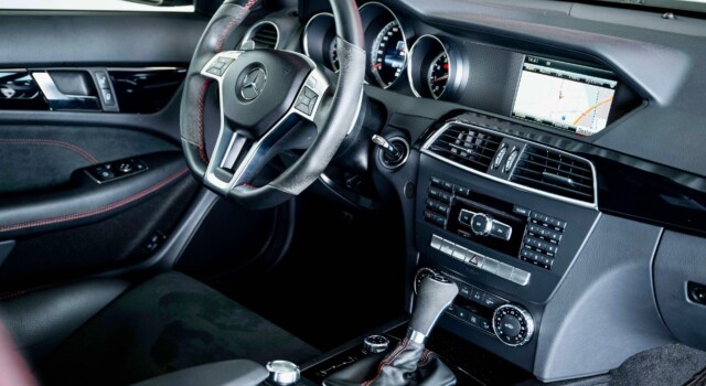 MERCEDES-BENZ C 63 AMG C 63 Coupé AMG Black Series (1st hand, 1st paint, Bucket seats, Aerodynamic Package)