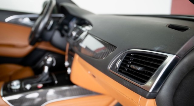 AUDI RS6 Avant 4.0 TFSI V8 performance quattro