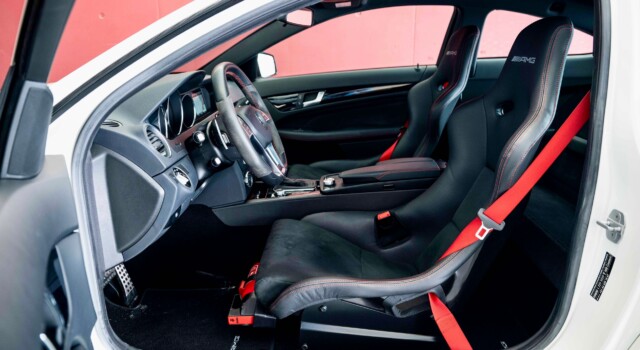 MERCEDES-BENZ C 63 AMG C 63 Coupé AMG Black Series (1st hand, 1st paint, Bucket seats, Aerodynamic Package)