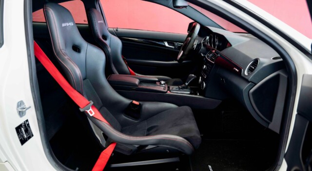 MERCEDES-BENZ C 63 AMG C 63 Coupé AMG Black Series (1st hand, 1st paint, Bucket seats, Aerodynamic Package)