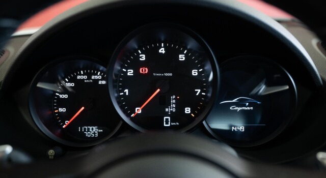 PORSCHE 718-boxster-cayman 718 Cayman 2.0 PDK (German car, fantastic condition, Porsche Approved warranty)