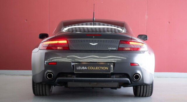 ASTON MARTIN V8 Vantage 4.3 Manual transmission (Swiss car, 1st hand, full Aston Martin service history)