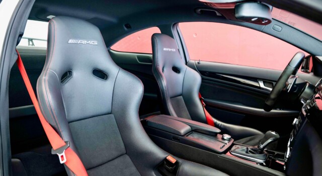 MERCEDES-BENZ C 63 AMG C 63 Coupé AMG Black Series (1st hand, 1st paint, Bucket seats, Aerodynamic Package)