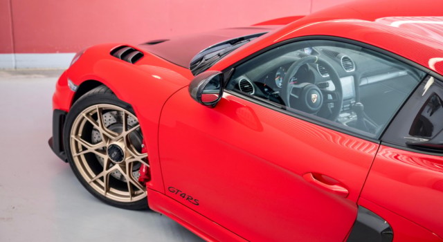PORSCHE CAYMAN 718  GT4 RS PDK