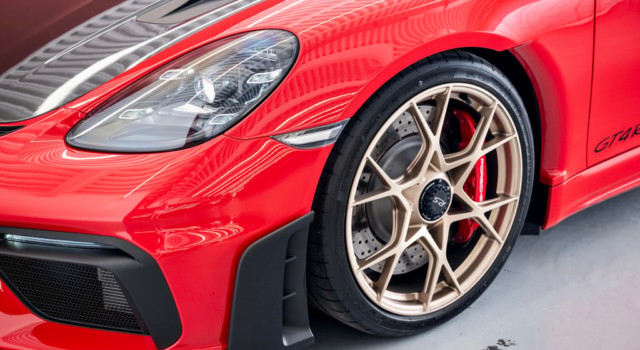 PORSCHE CAYMAN 718  GT4 RS PDK