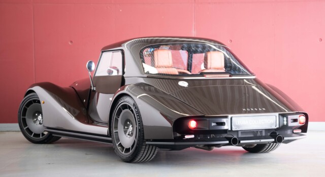 MORGAN PLUS SIX Supersport 3.0 Bespoke (Swiss new car, special custom paint, full options, 42-month factory warranty)