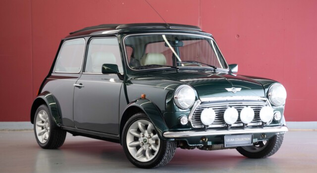 MINI MINI 1.3i Knightsbridge (1st hand Swiss car, as new, certified very low mileage, sunroof, collector item)