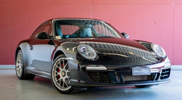 PORSCHE 911 Carrera 4 GTS PDK