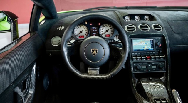 LAMBORGHINI GALLARDO LP570-4 Spyder Performante Ed. Tecnica E-Gear
