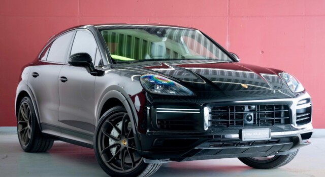PORSCHE CAYENNE Turbo Coupé (usata, gancio di traino, libretto di manutenzione Porsche completo)