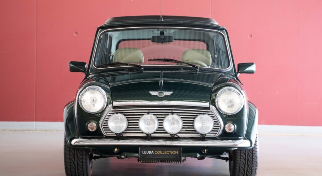 MINI MINI 1.3i Knightsbridge (1st hand Swiss car, as new, certified very low mileage, sunroof, collector item)